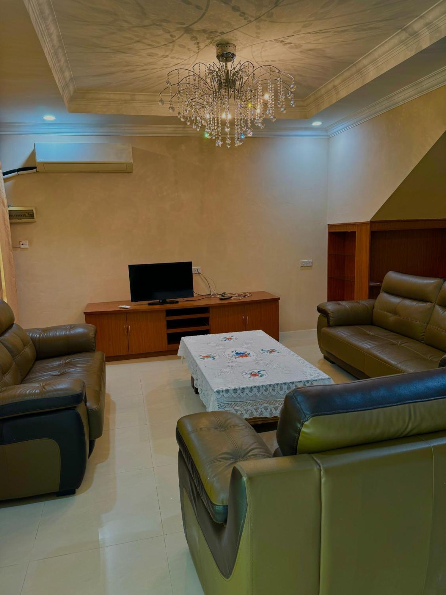 Hmairbnb@Two Sibu Kültér fotó